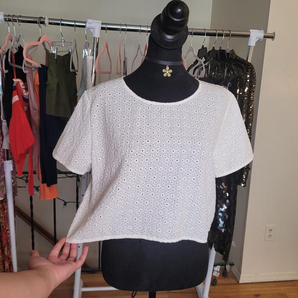 H-m Women's White and Cream Blouse